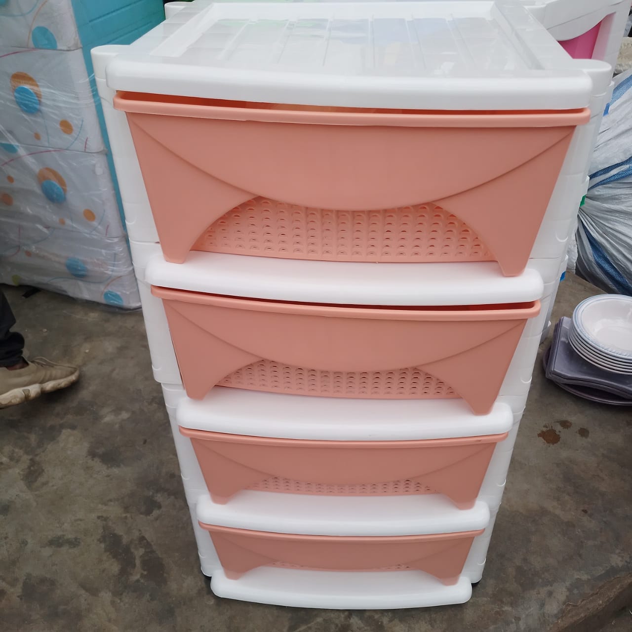 Étagère, Amoirs, tiroirs de rangement en plastique - 4 Niveaux 1 Étagère, Amoirs, tiroirs de rangement en plastique - 4 Niveaux