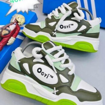 chaussure Paire Basket confortable pour enfant